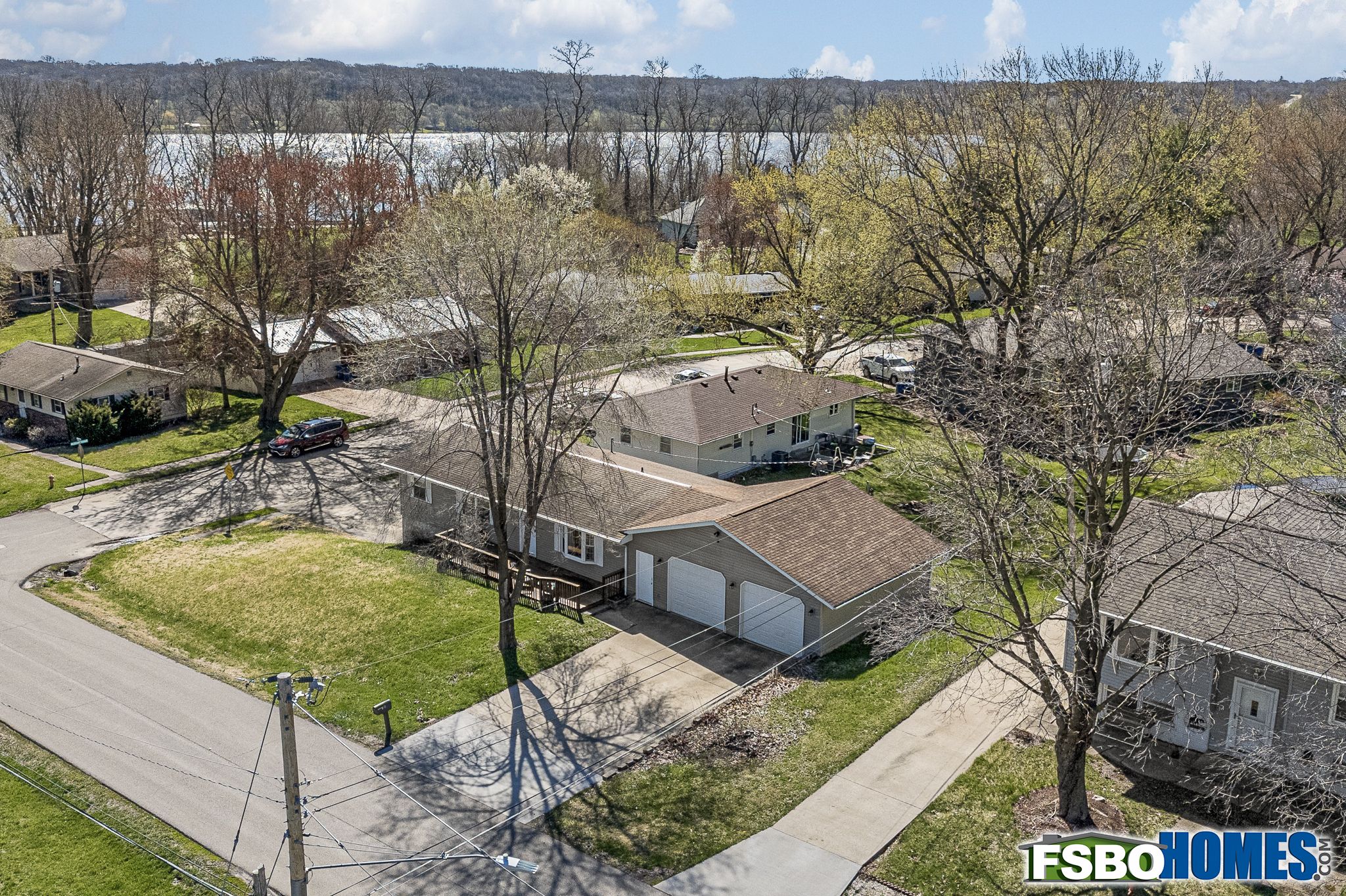 500 May St, Le Claire, IA, Image 2